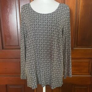 J.Jill Wearever Collection Size Large Petite Top Black and White